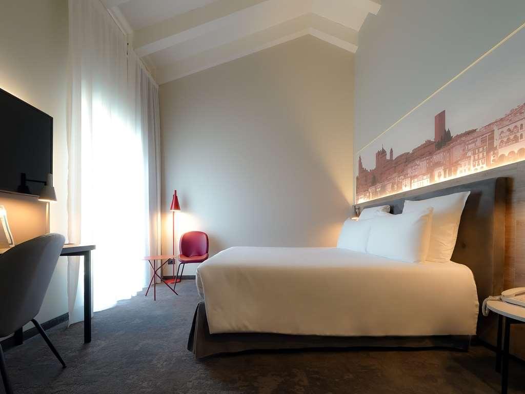 贝加莫中心多尔斯宫美居酒店 贝尔加莫 客房 照片